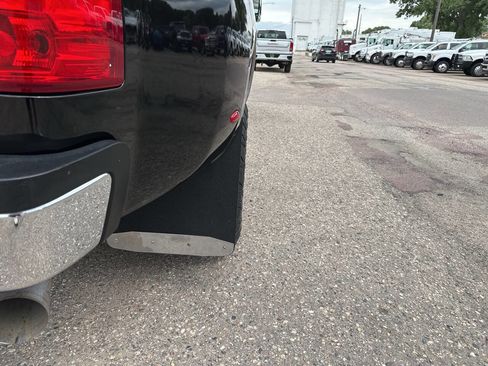 Used 2011 Chevrolet Silverado 3500 LTZ w/ LTZ Plus Package image 27