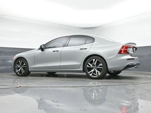 Used 2024 Volvo S60 B5 Plus w/ Climate Package FWD image 15