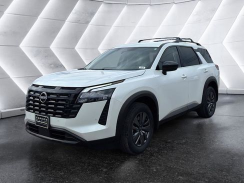 New 2026 Nissan Pathfinder SV image 4