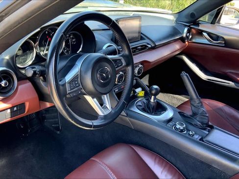 Used 2019 MAZDA MX-5 Miata RF Grand Touring w/ GT-S Package image 15