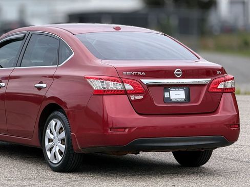 Used 2015 Nissan Sentra SV FWD image 16