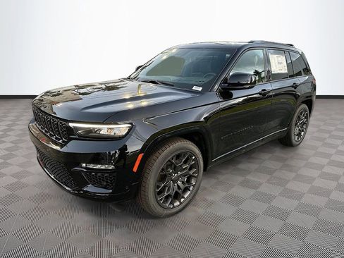 New 2025 Jeep Grand Cherokee Summit AWD/4WD image 3