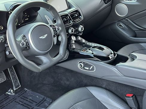 Used 2020 Aston Martin V8 Vantage Coupe image 29
