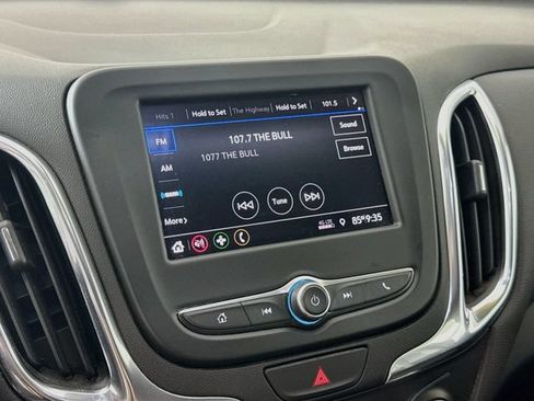 Used 2021 Chevrolet Equinox LT FWD image 15