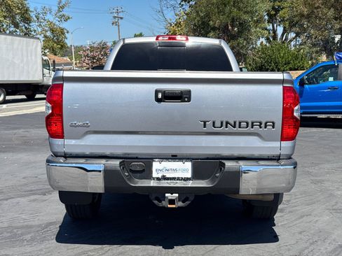 Used 2019 Toyota Tundra SR5 w/ SR5 Upgrade Package AWD/4WD image 12