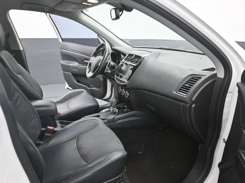 Used 2017 Mitsubishi Outlander Sport SEL FWD image 14