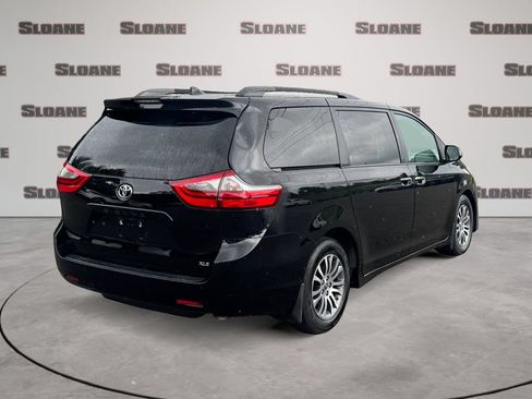 Used 2020 Toyota Sienna XLE FWD image 5