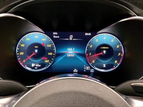 Used 2023 Mercedes-Benz GLC 300 4MATIC Coupe image 23