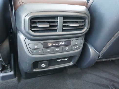 Used 2023 Honda Pilot Elite image 34