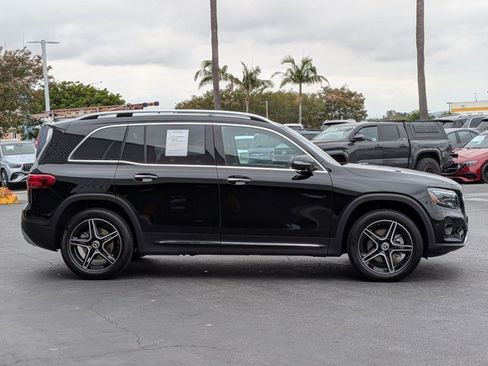 Used 2026 Mercedes-Benz GLB 250 image 4