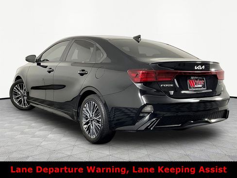 Used 2024 Kia Forte GT-Line w/ GT-Line Premium Package FWD image 4