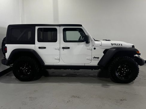 Used 2025 Jeep Wrangler Unlimited Sport AWD/4WD image 22