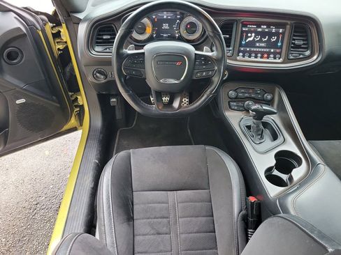 Used 2020 Dodge Challenger R/T image 16