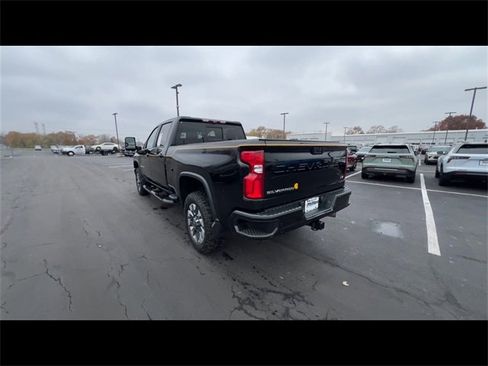 Used 2021 Chevrolet Silverado 2500 LTZ w/ Carhartt Edition image 6
