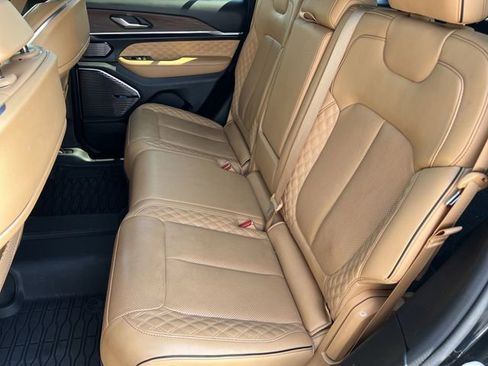 Used 2022 Jeep Grand Cherokee Summit RWD image 40