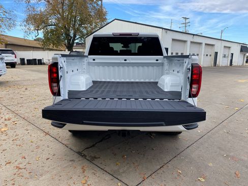 New 2026 GMC Sierra 1500 Elevation image 34