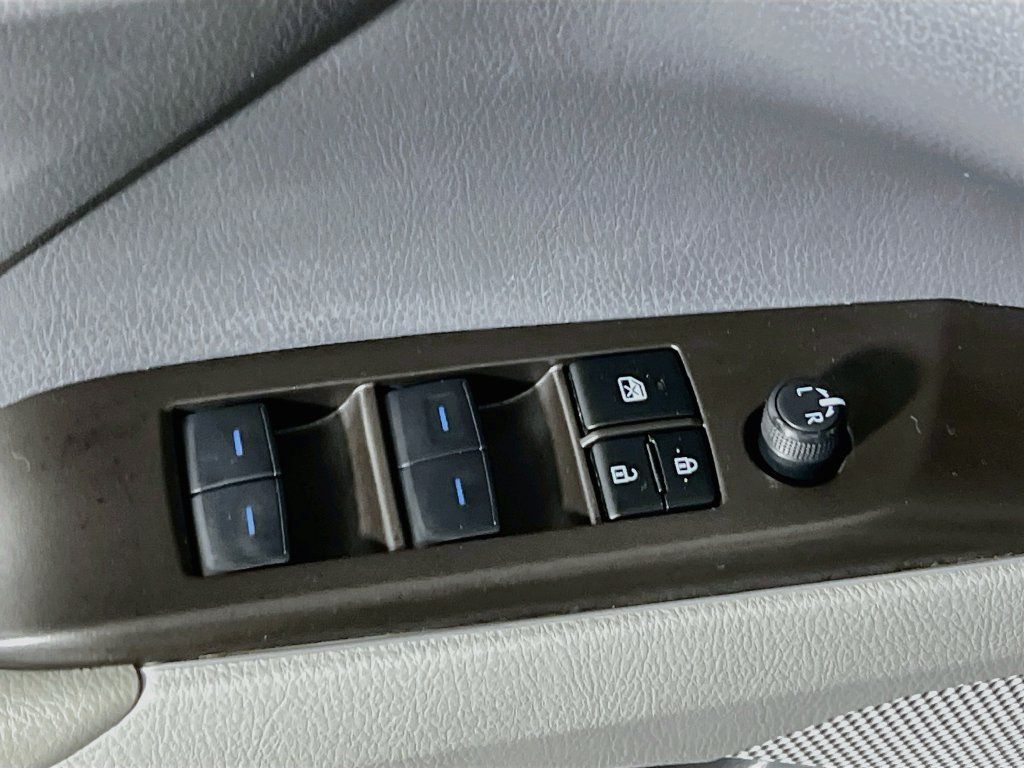 Certified 2024 Toyota Camry SE w/ Audio Upgrade Package AWD/4WD image 16