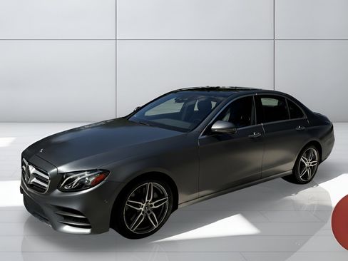 Used 2020 Mercedes-Benz E 450 4MATIC Sedan image 4