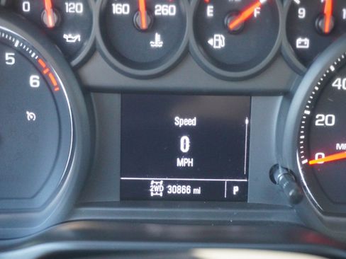 Used 2023 Chevrolet Silverado 1500 W/T w/ WT Safety Package AWD/4WD image 24