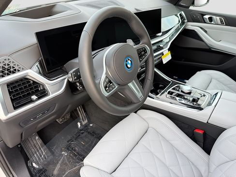 New 2026 BMW X5 xDrive50e w/ Executive Package AWD/4WD image 26