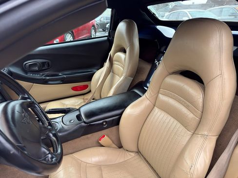 Used 1999 Chevrolet Corvette w/ Memory Pkg image 11