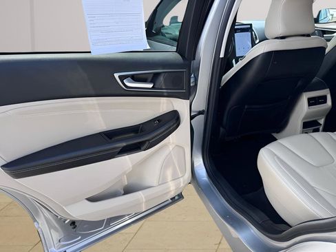 Used 2022 Ford Edge Titanium AWD/4WD image 30