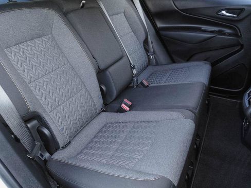 Certified 2024 Chevrolet Equinox LT FWD image 19