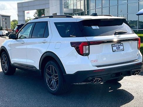 New 2026 Ford Explorer ST AWD/4WD image 3
