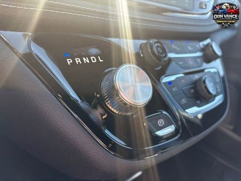 New 2026 Chrysler Pacifica Select image 20