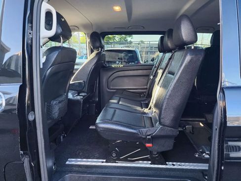 Used 2020 Mercedes-Benz Metris Passenger image 14