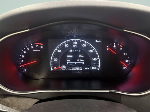 Used 2014 Kia Cadenza Premium w/ Luxury Package FWD image 37