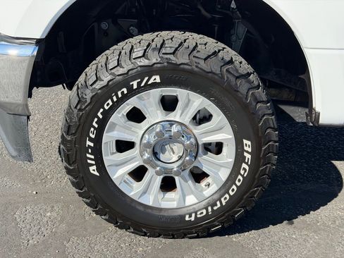 Used 2020 Ford F250 XL w/ STX Appearance Package image 10