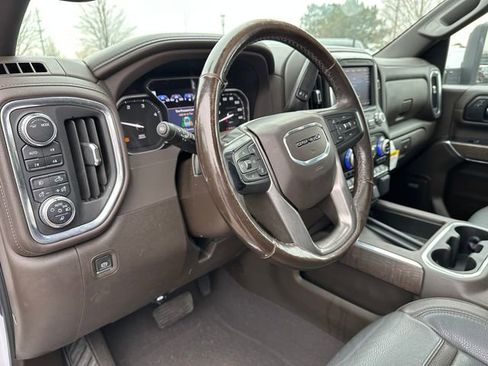 Used 2022 GMC Sierra 2500 Denali image 17