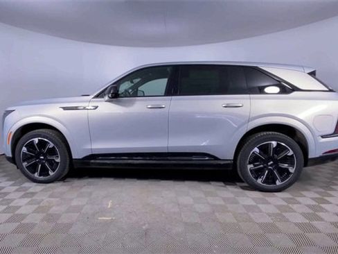 New 2025 Cadillac Escalade IQ Sport 2 image 28