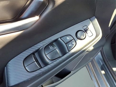 Used 2025 Nissan Sentra SV w/ Trunk Package FWD image 10