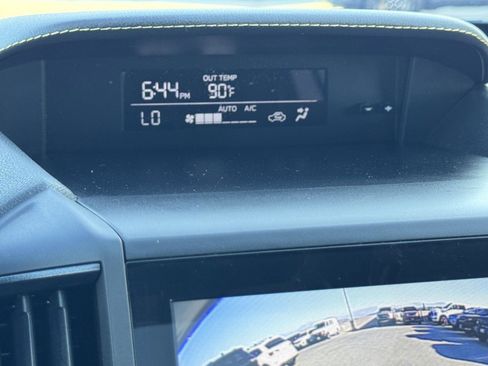 Used 2022 Subaru Crosstrek 2.5i Sport w/ Moonroof Package image 19