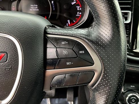 Used 2021 Dodge Durango SXT AWD/4WD image 21