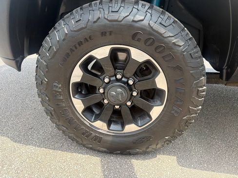 Used 2018 RAM 2500 Power Wagon w/ Luxury Group AWD/4WD image 11