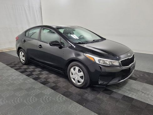 Used 2017 Kia Forte LX FWD image 11