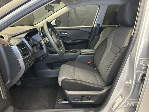 Used 2023 Nissan Rogue SV AWD/4WD image 21