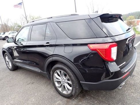 Used 2021 Ford Explorer Limited w/ Equipment Group 301A image 4