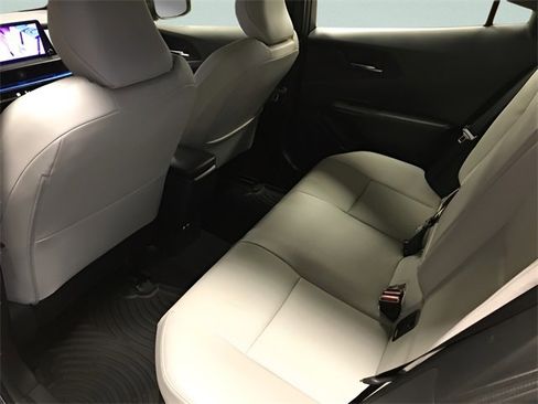 Certified 2024 Toyota Prius XLE image 13