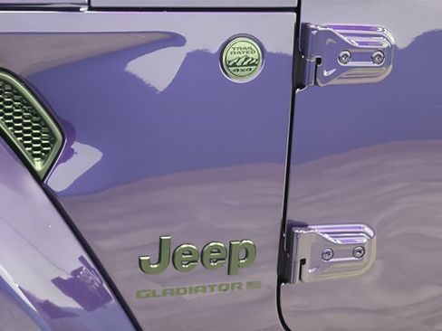 New 2026 Jeep Gladiator Sport AWD/4WD image 38