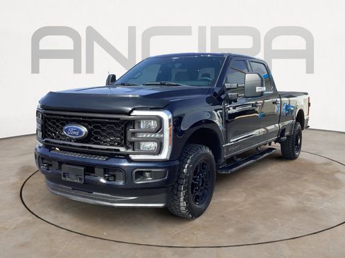 Used 2024 Ford F350 XLT w/ XLT Premium Package image 9