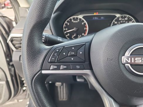 Used 2023 Nissan Altima 2.5 SV image 17