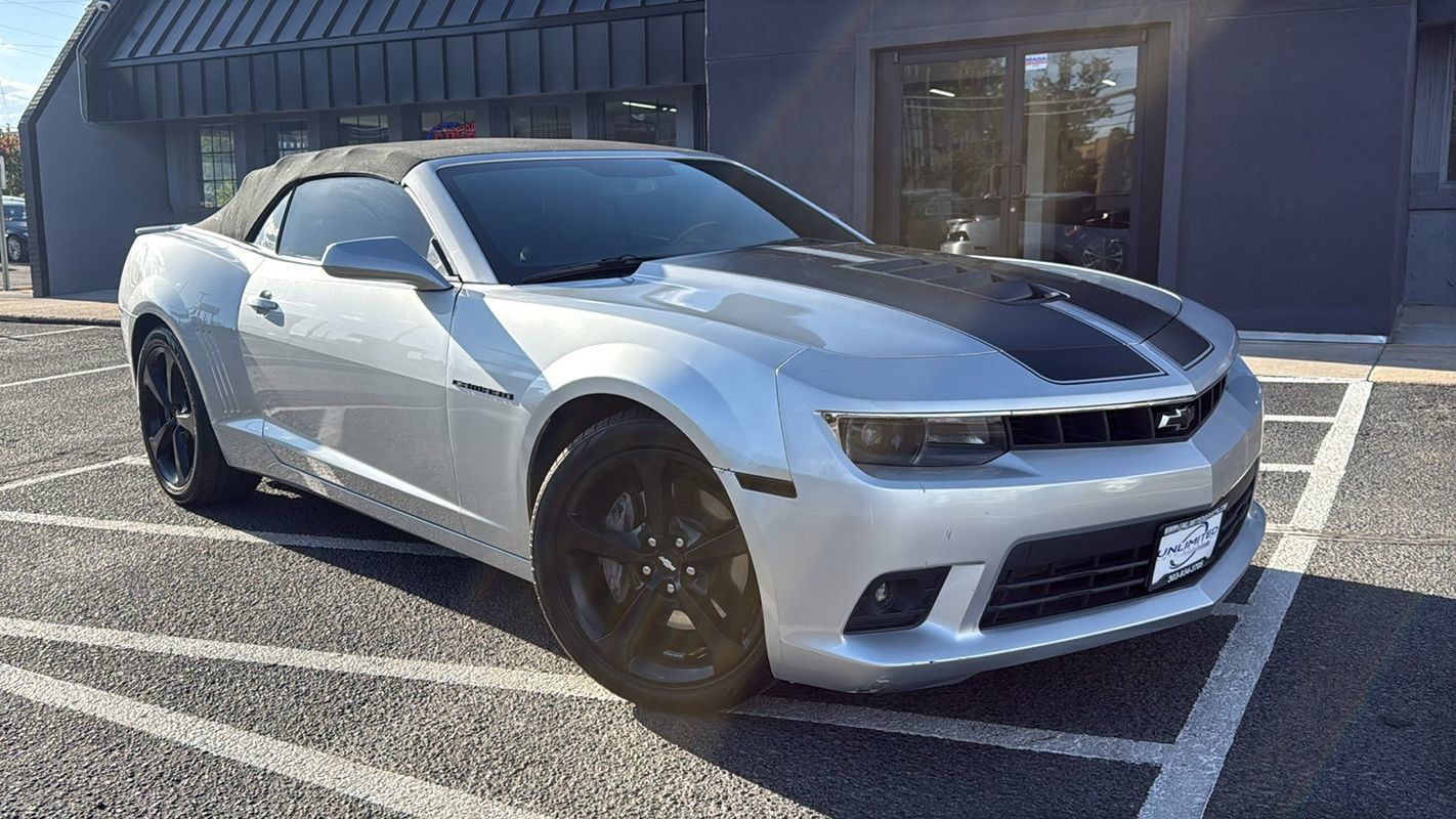 Used 2015 Chevrolet Camaro SS w/ RS Package RWD image 1