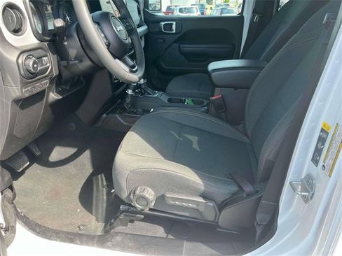 Used 2024 Jeep Wrangler Sport S image 26