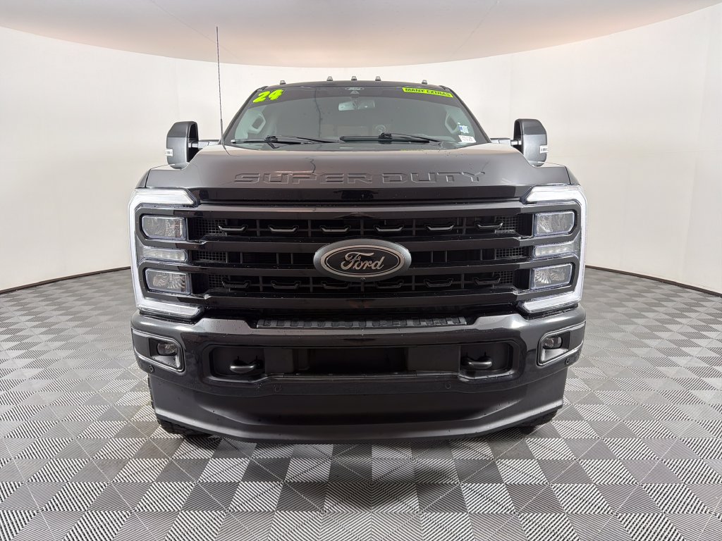 Used 2024 Ford F250 Lariat w/ Lariat Ultimate Package AWD/4WD image 8