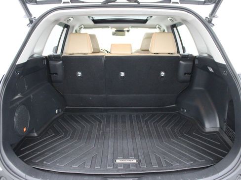 Used 2019 Toyota RAV4 Limited w/ Advanced Technology Package FWD image 9