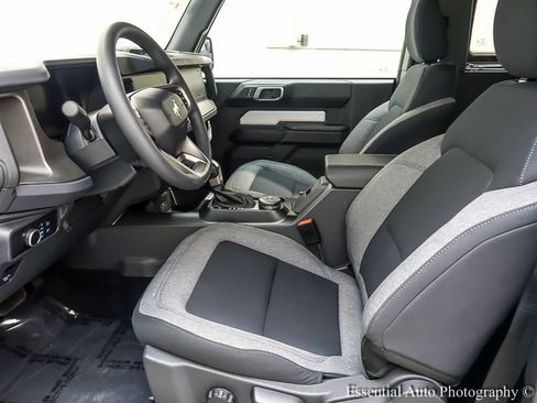 Used 2025 Ford Bronco 2-Door w/ Sasquatch Package image 10